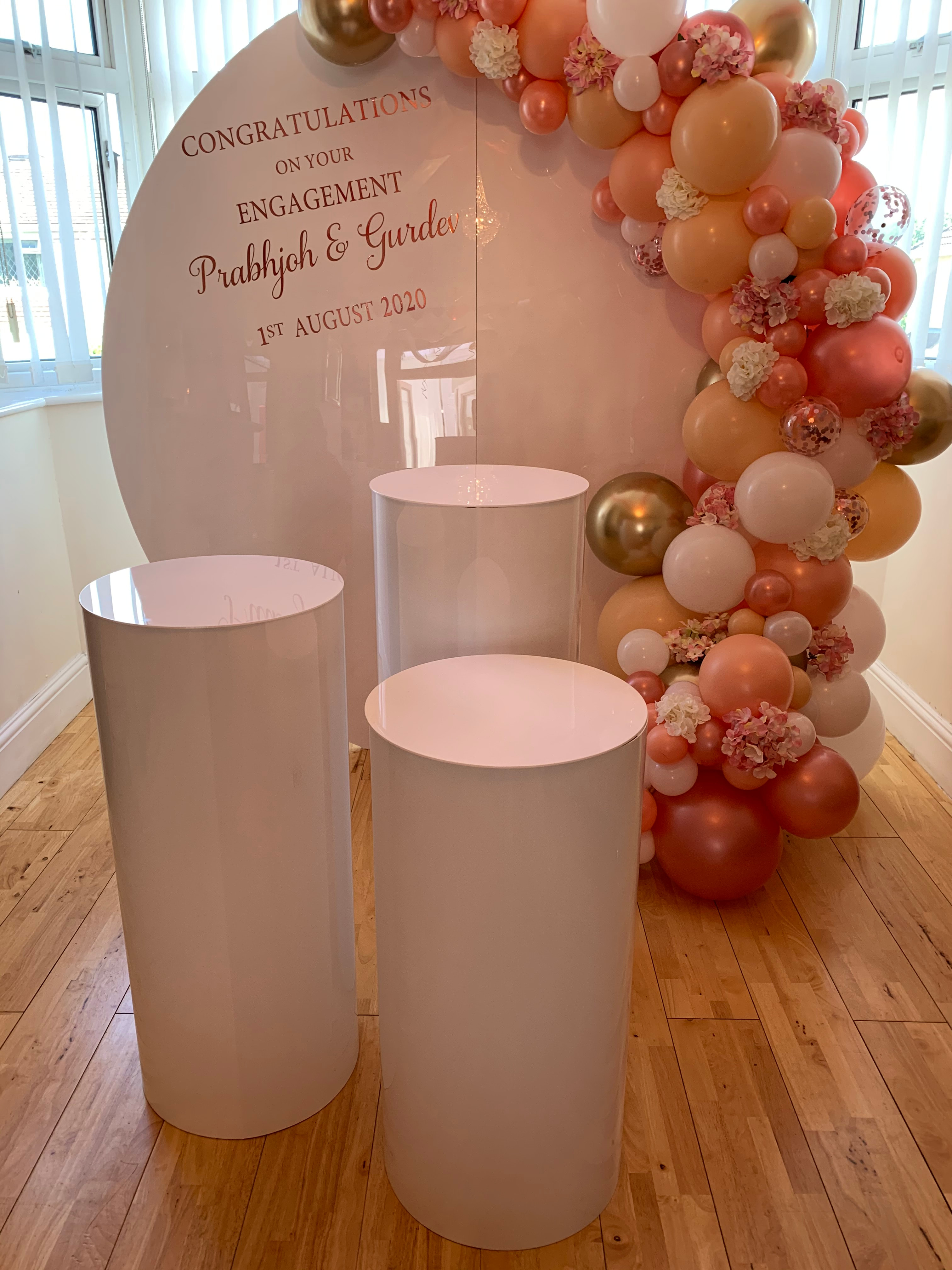 Ribbed Plinth Cake Stand Hire — Event Hire Sydney | HYRE EVENTS